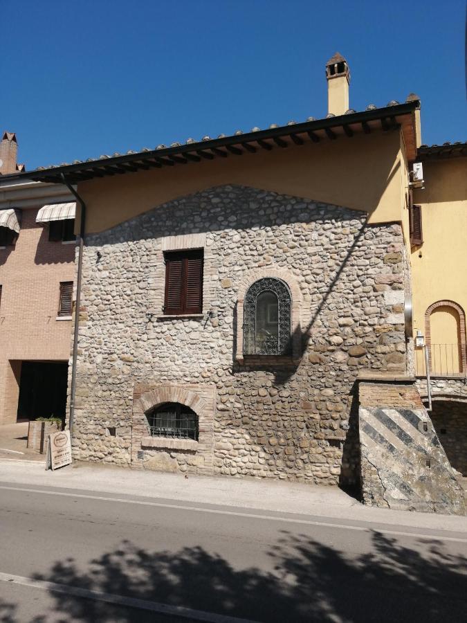 Sulle Orme Di Francesco Appartamento Blu Bastia Umbra Exterior foto